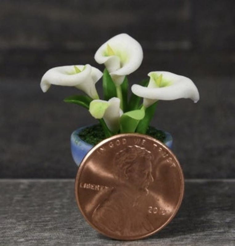 Handmade Mini Calla Lilies in Pot - Size