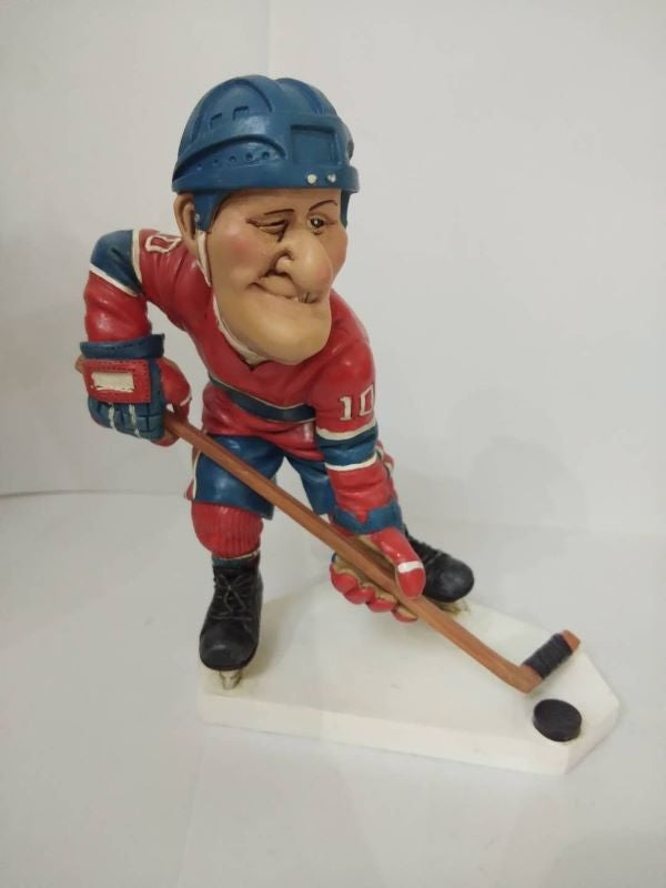 Warren Stratford Figurine- Hockey Player 